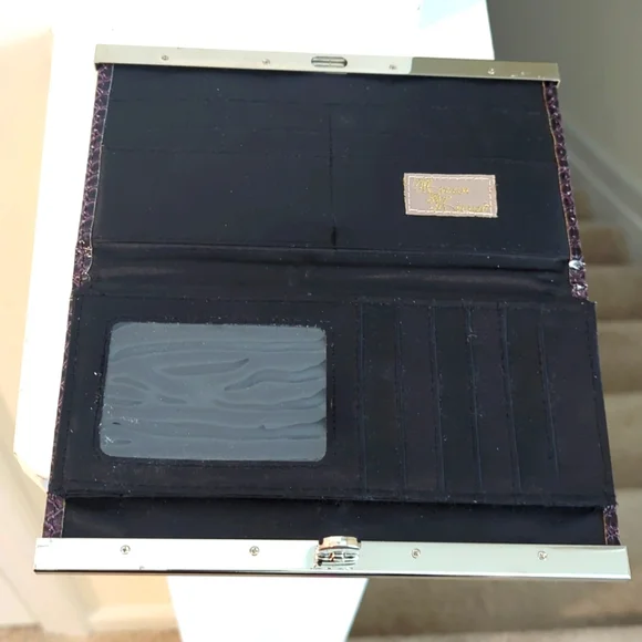 Wallet by Mirror Mirror 8Wx5L - Picture 6 of 12